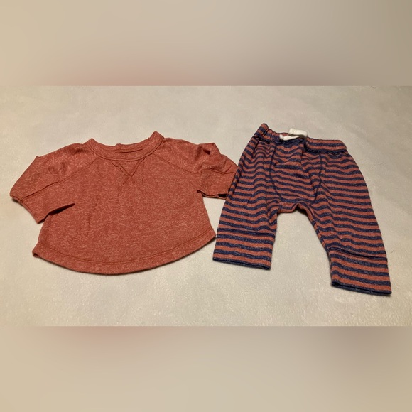 Cat & Jack Other - Cat & Jack Baby Outfit in Soft Orange & Blue Stripes